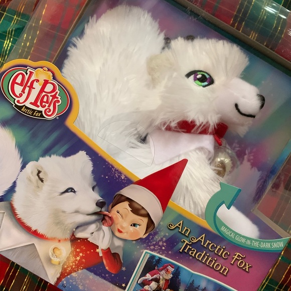Elf on the Shelf Pets White Arctic Fox With Storybook - Picture 3 of 15